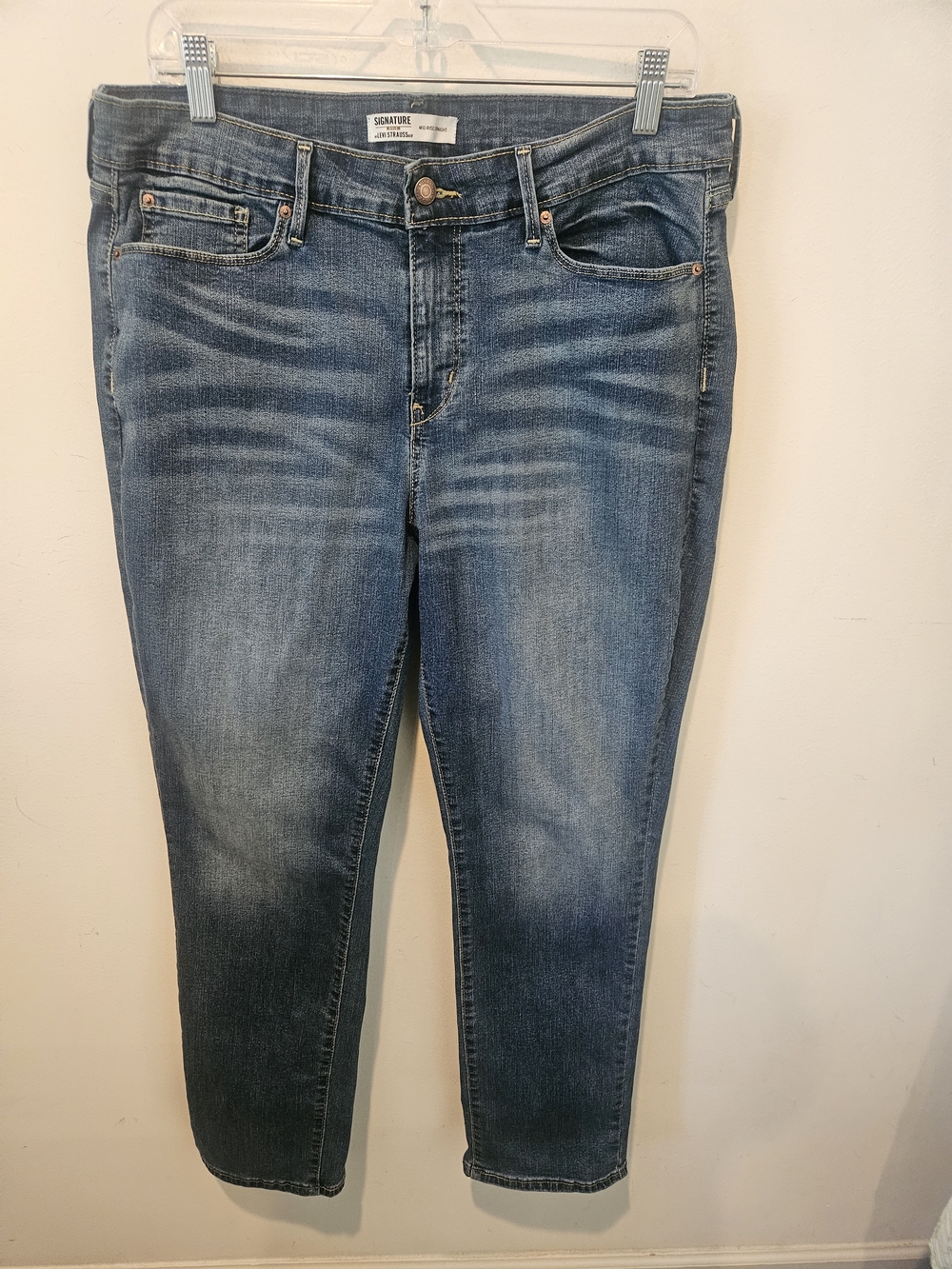 Signature by Levi Strauss Mid-Rise Straight Leg Blue Jeans, 16M